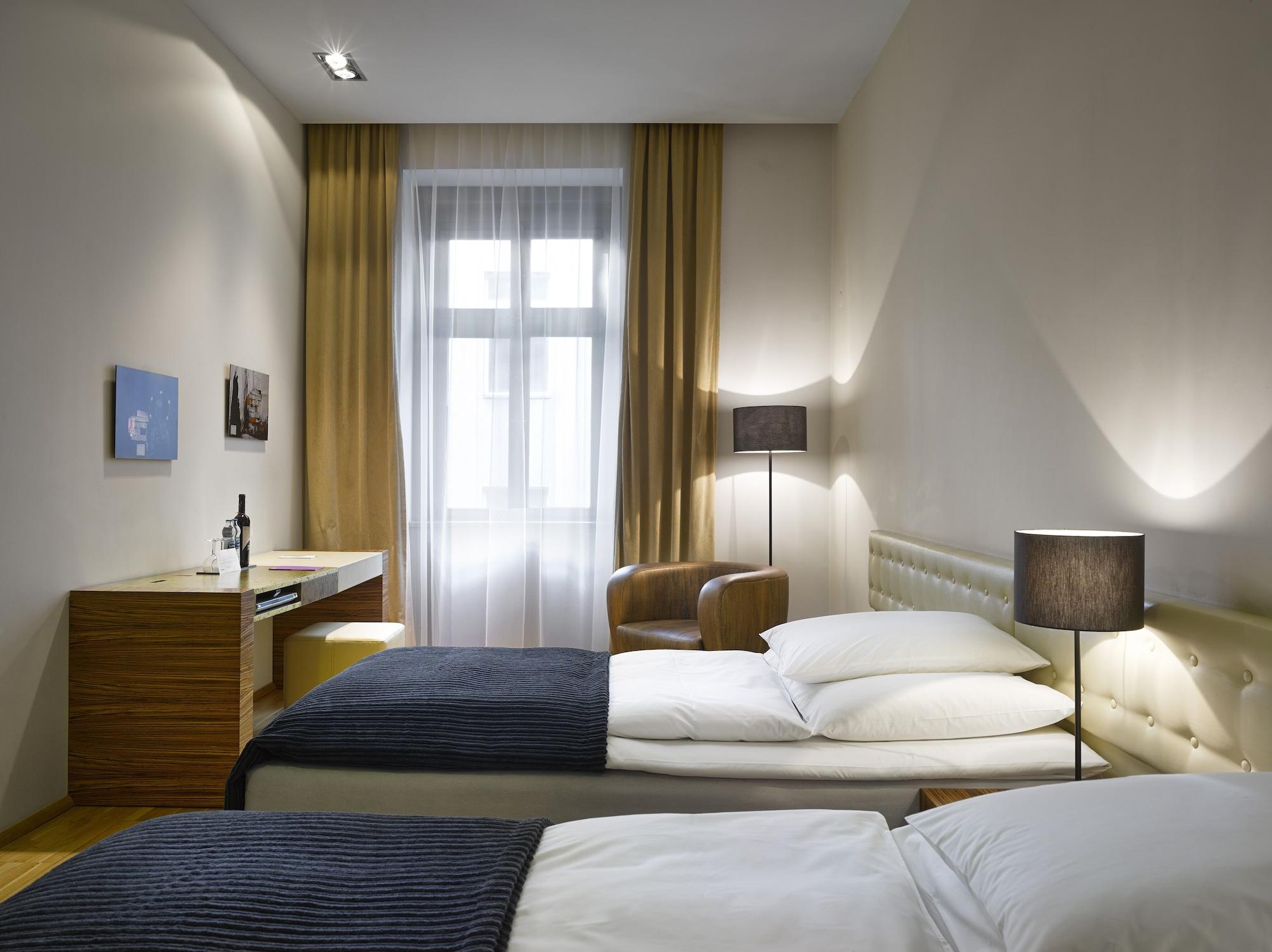 The Icon Hotel & Lounge Prague Exterior photo